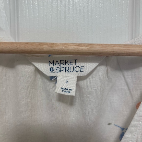 Market and Spruce, cross over with short ruffled sleeves, size large. - Picture 5 of 5